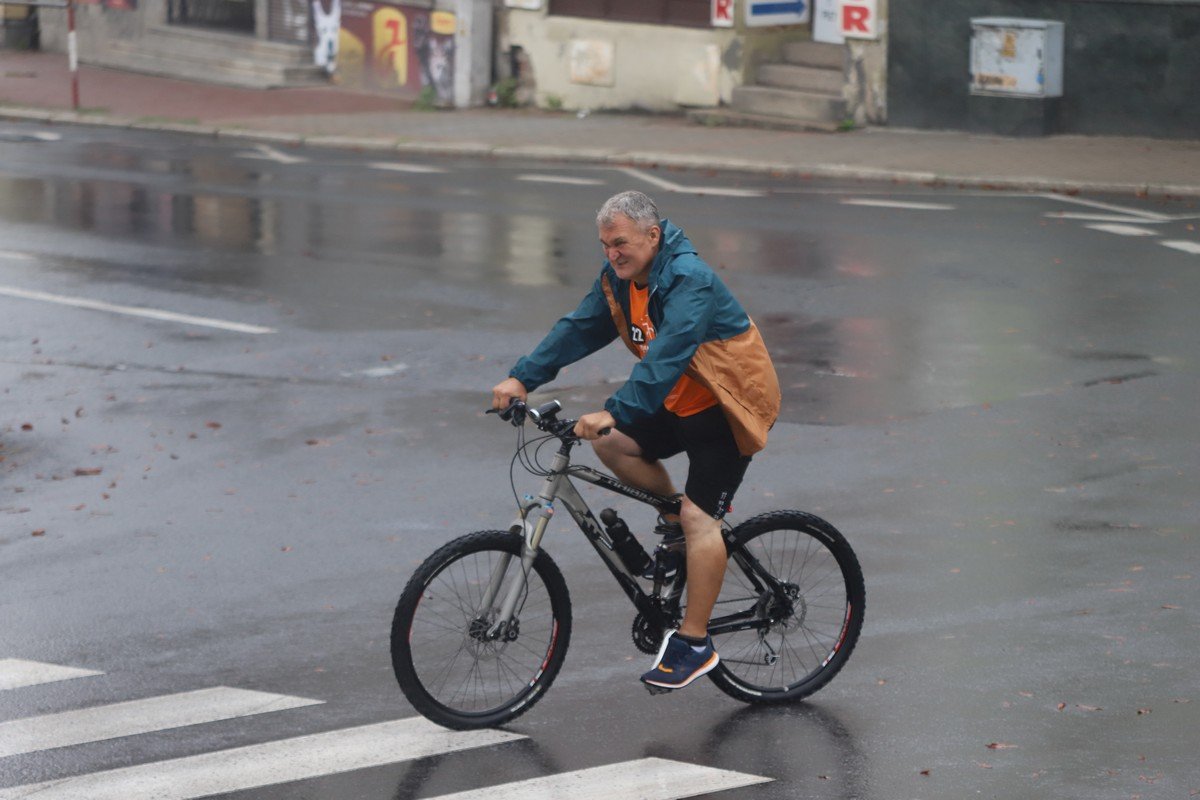 parada-rowerow-w-deszczowej-aurze-108295
