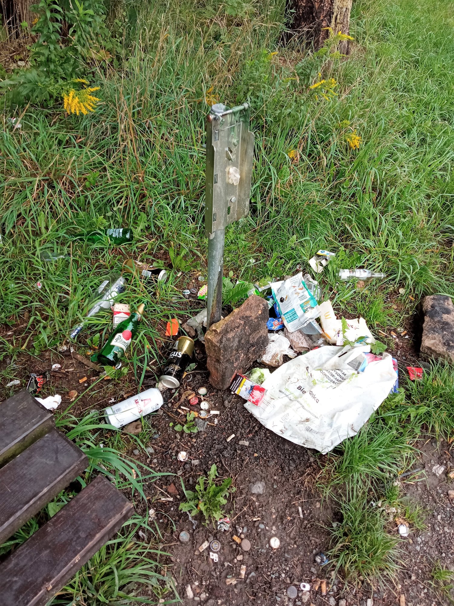 baagan-na-promenadzie-108344