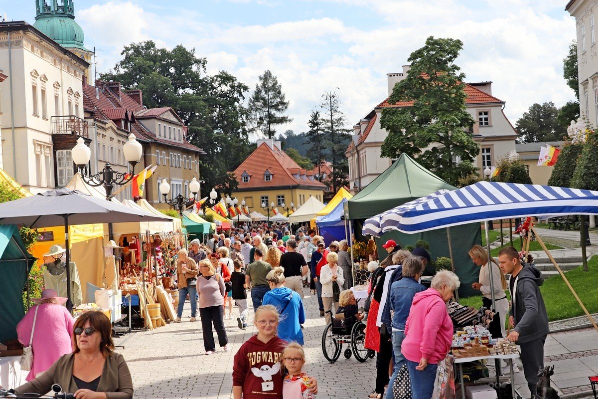 najsodsza-impreza-weekendu-w-cieplicach-108471