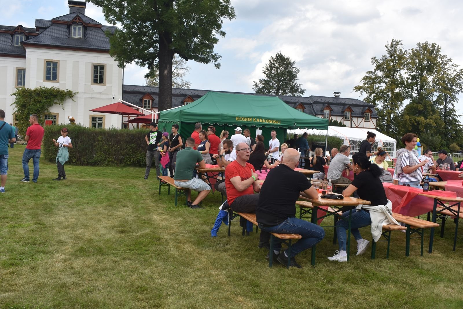 piknik-motoryzacyjny-przy-paacu-w-pakoszowie-108478