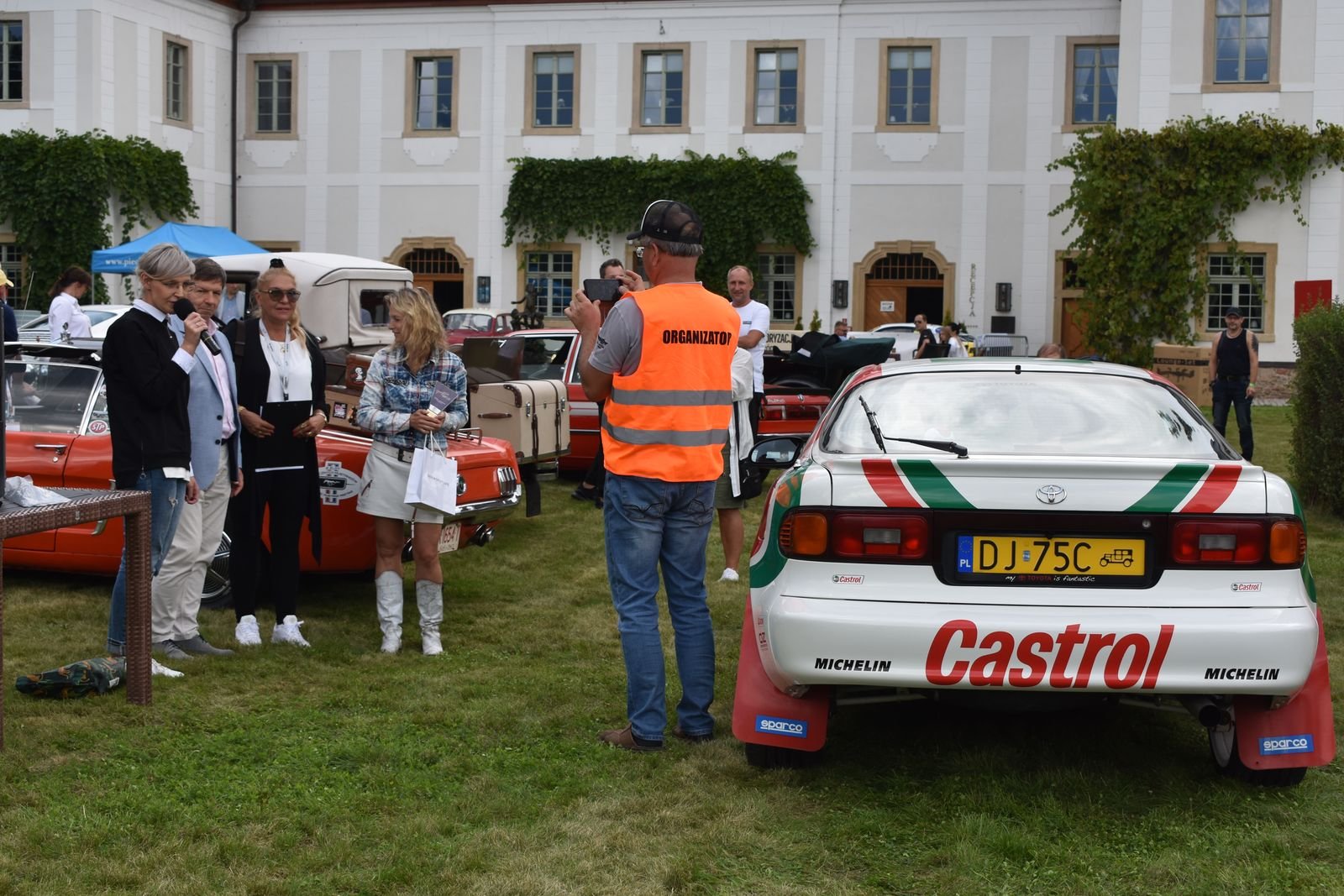 piknik-motoryzacyjny-przy-paacu-w-pakoszowie-108478