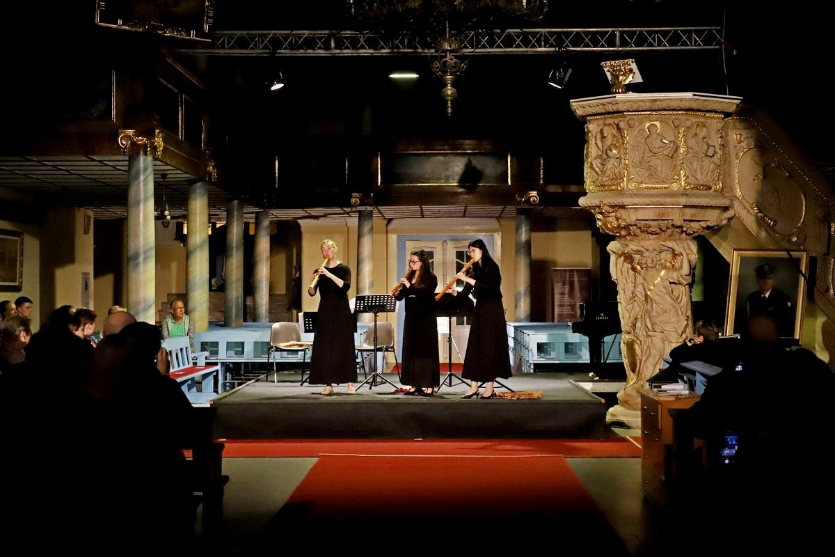 znakomite-flecistki-w-kolejnym-dniu-festiwalu-108480