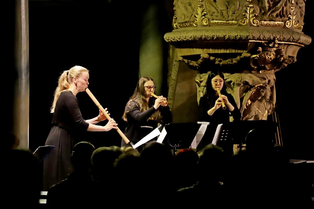 znakomite-flecistki-w-kolejnym-dniu-festiwalu-108480