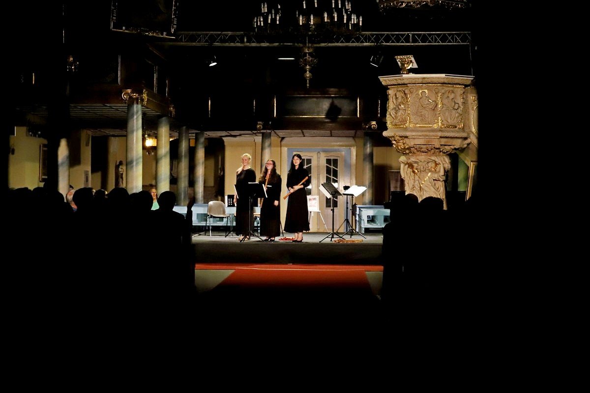 znakomite-flecistki-w-kolejnym-dniu-festiwalu-108480