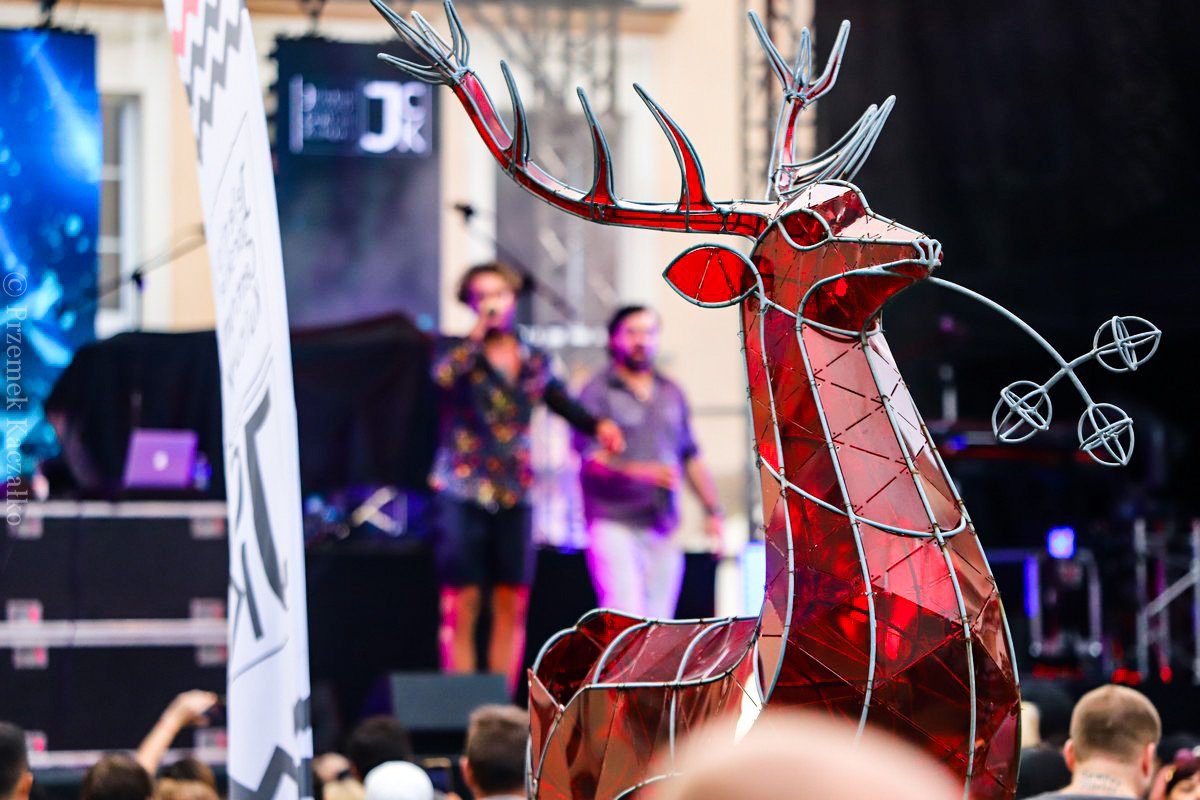 sarius-i-baranovski-gwiazdami-drugiego-dnia-inauguracji-108483