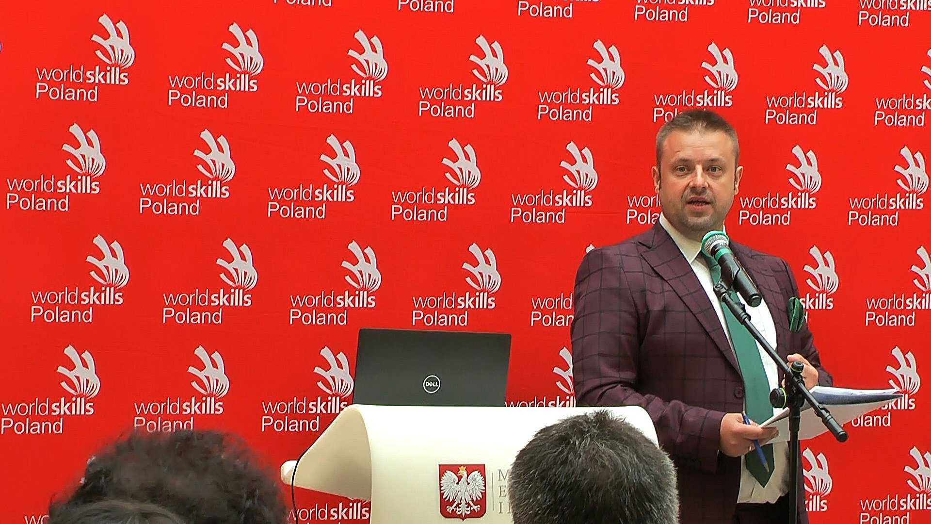 konferencja-o-szkolnictwie-branzowym-z-udziaem-wiceminister-machaek-108527