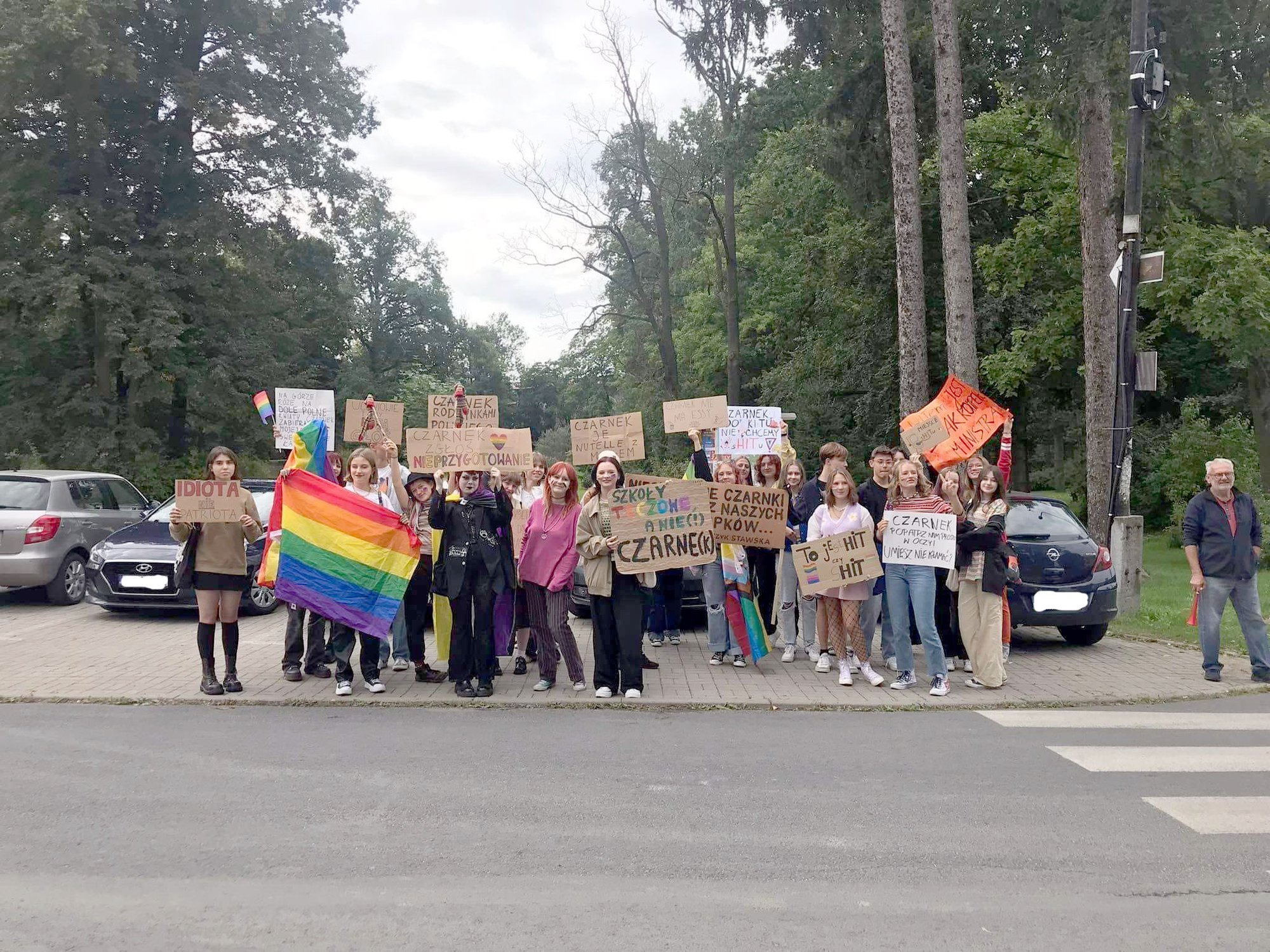 protest-pod-podstawowka-108536