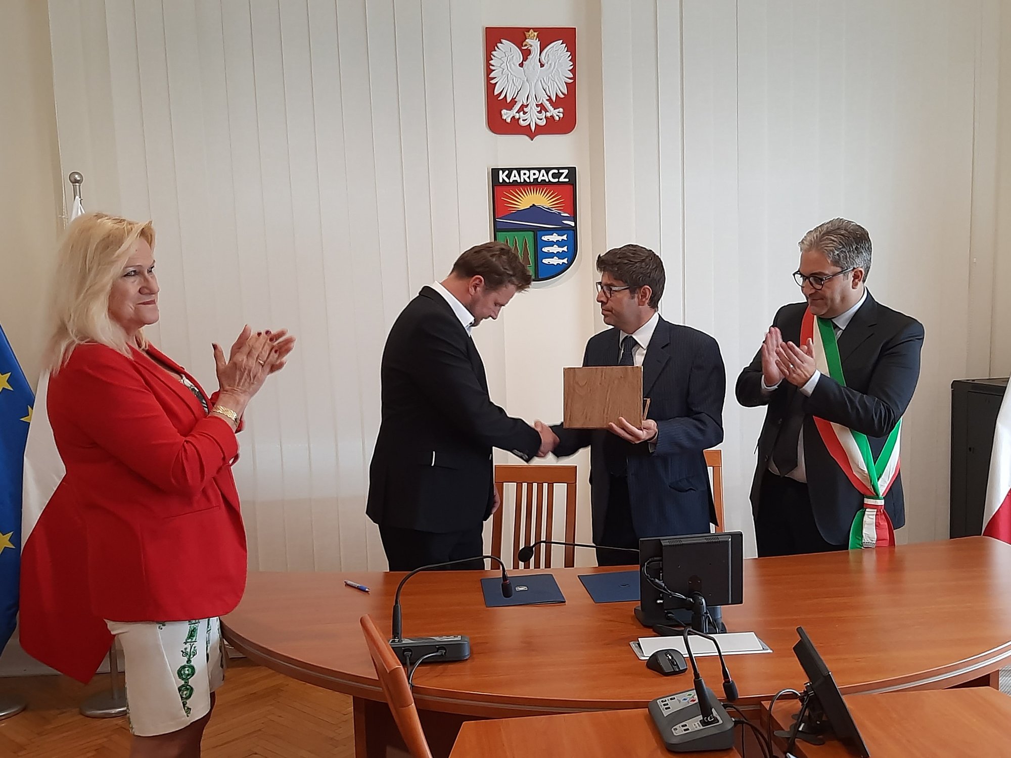 lioni-nowym-partnerem-karpacza-108537