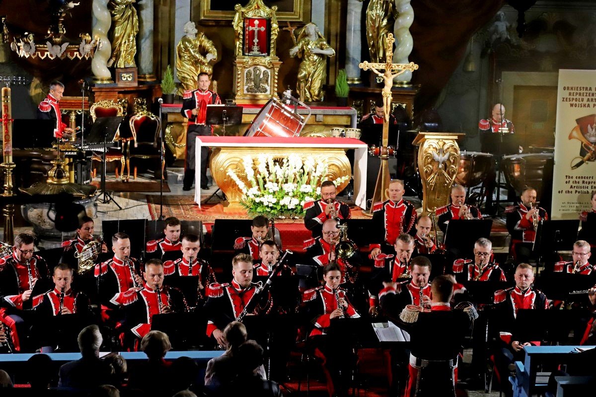 wystapia-orkiestra-wojska-polskiego-byy-owacje-108555