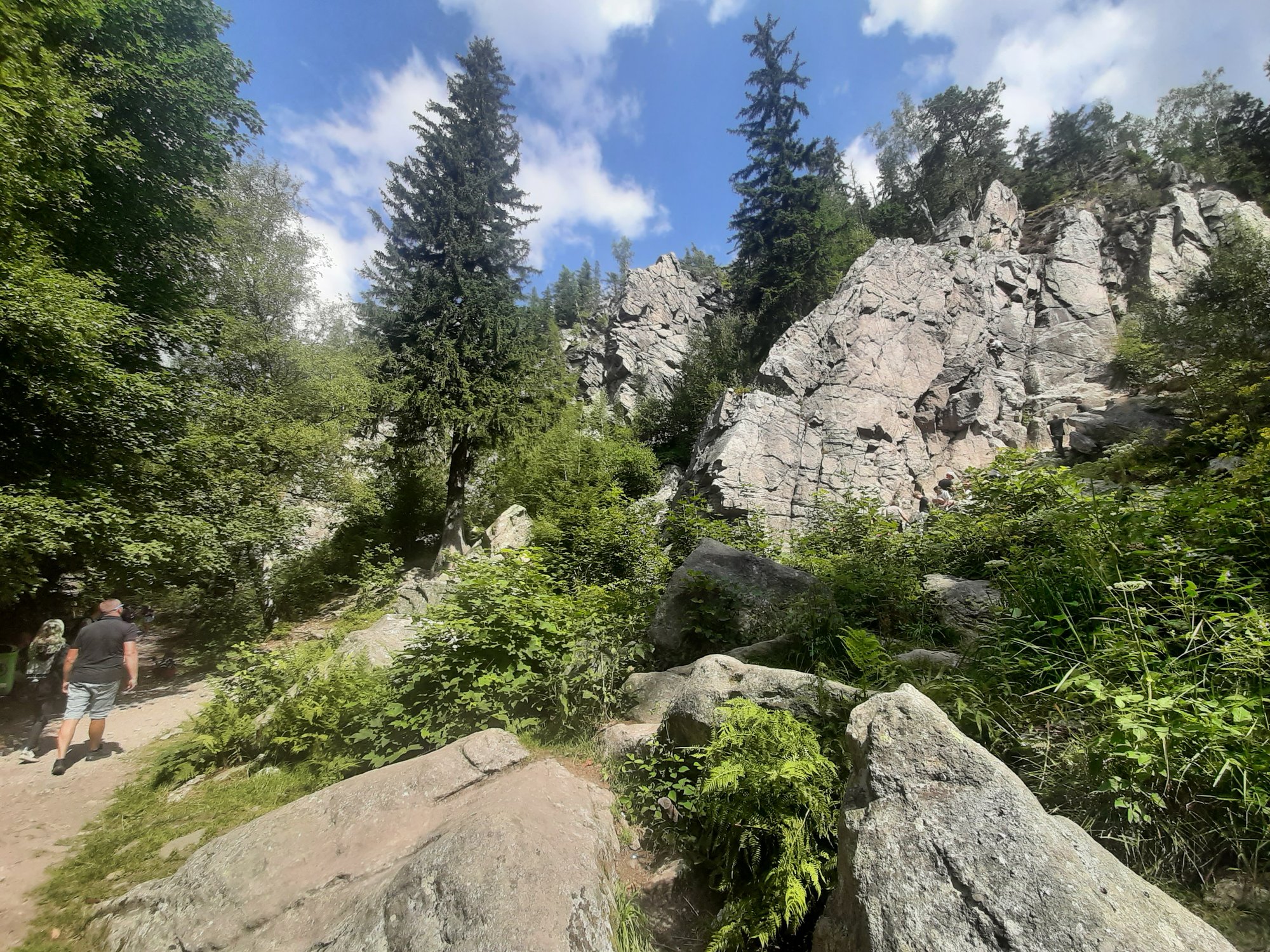 stanie-obelisk-pamieci-ratownikow-gorskich-108556