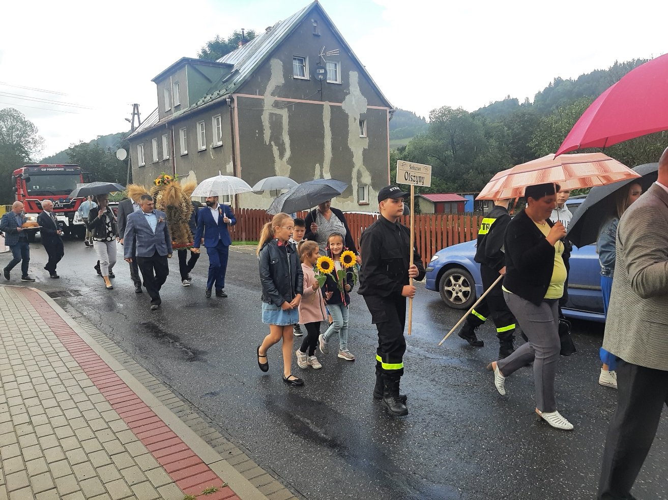 uroczyste-swieto-plonow-w-pisarzowicach-108590