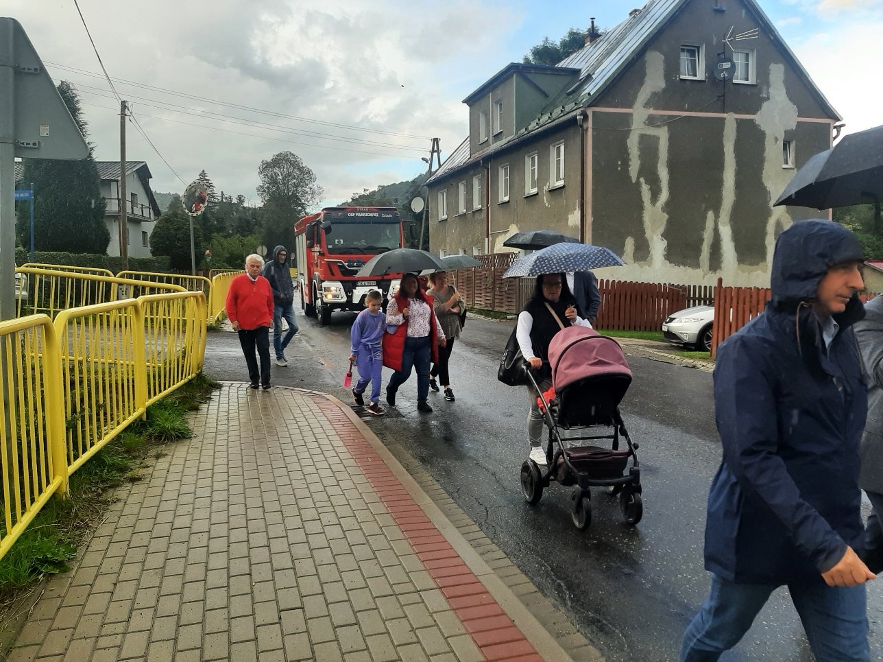 uroczyste-swieto-plonow-w-pisarzowicach-108590