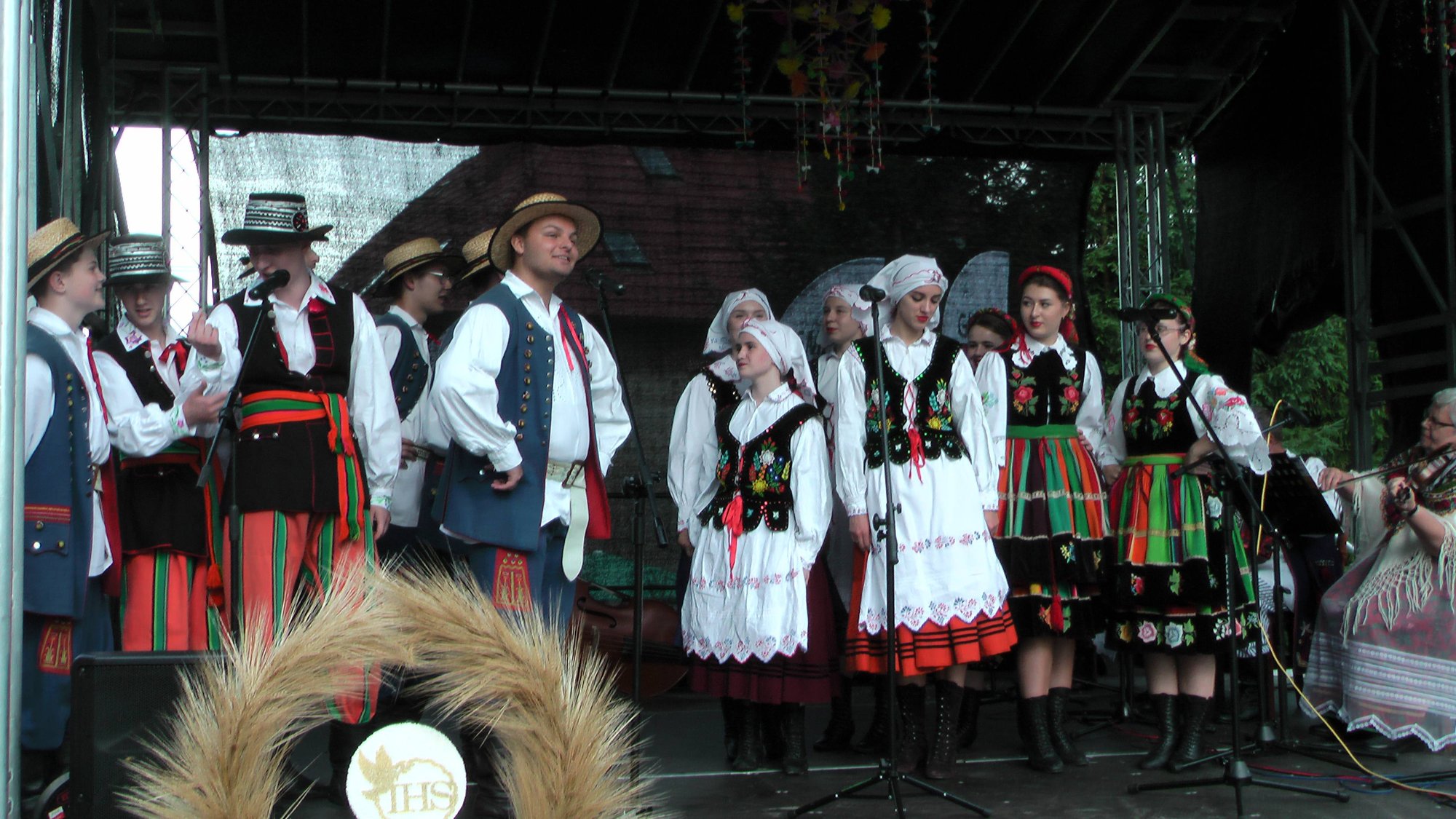 uroczyste-swieto-plonow-w-pisarzowicach-108590