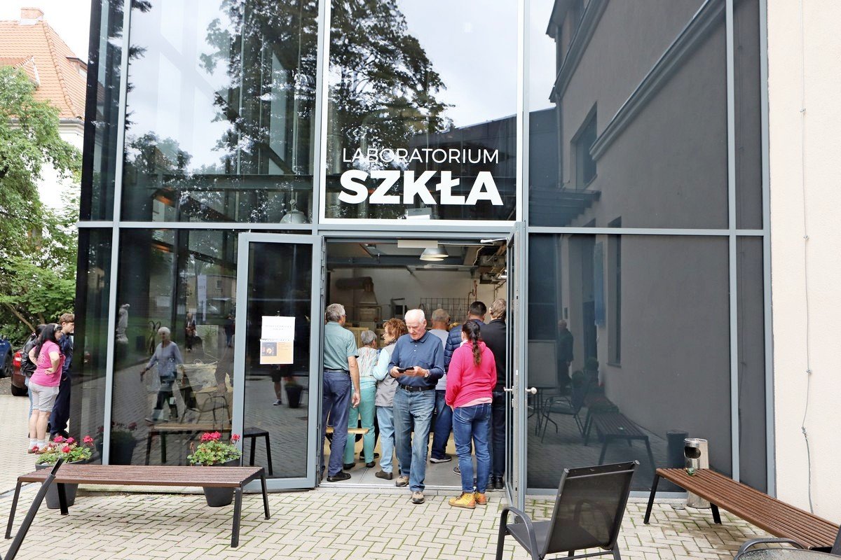 spotkanie-autorskie-i-pokazy-hutnicze-108601