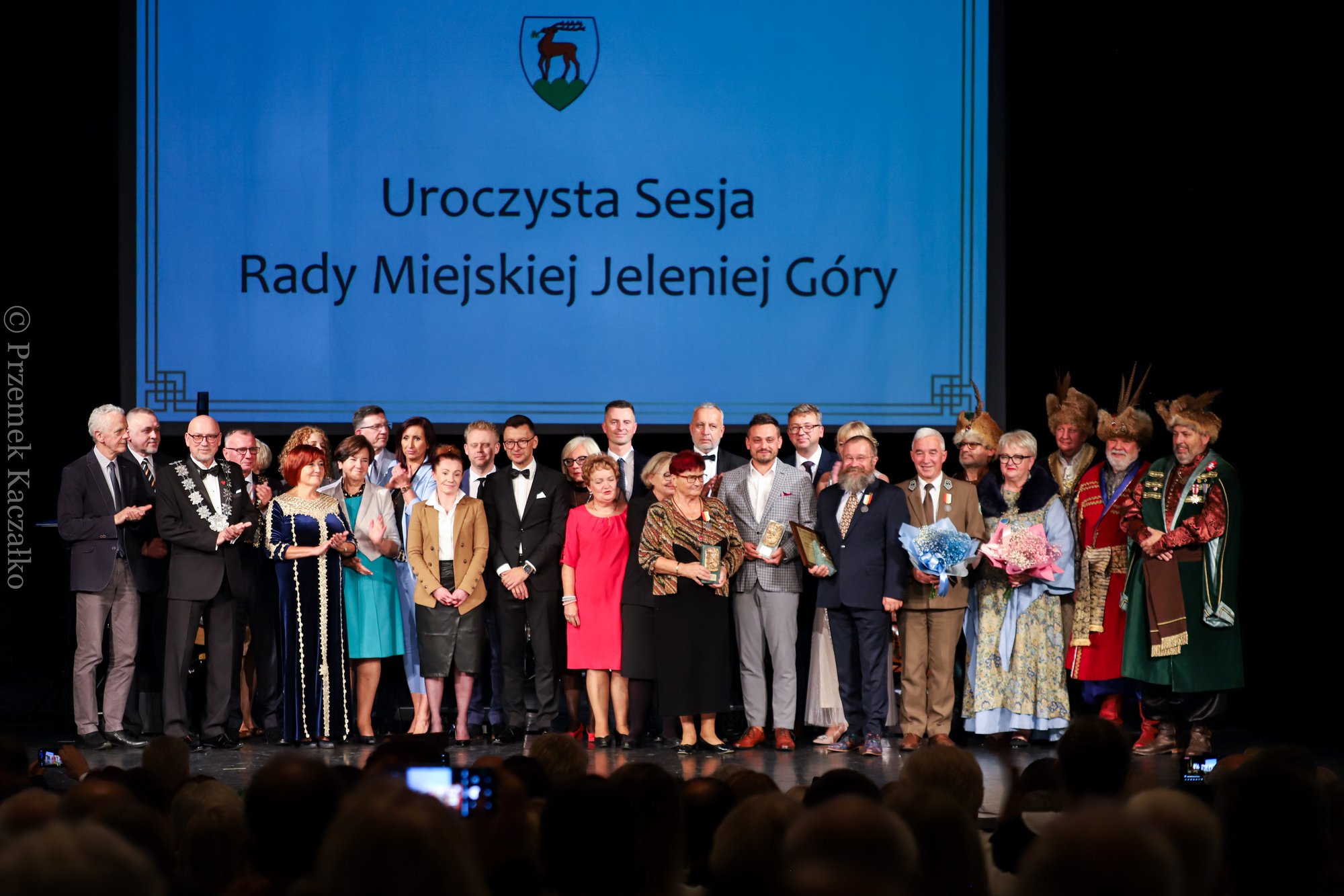 sesja-z-zasuzonymi-i-nagrodzonym-108780