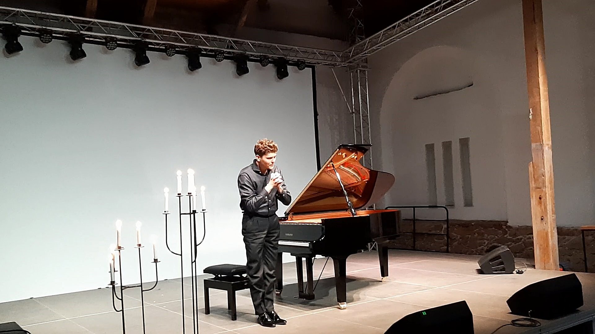 koncert-z-owacjami-108802