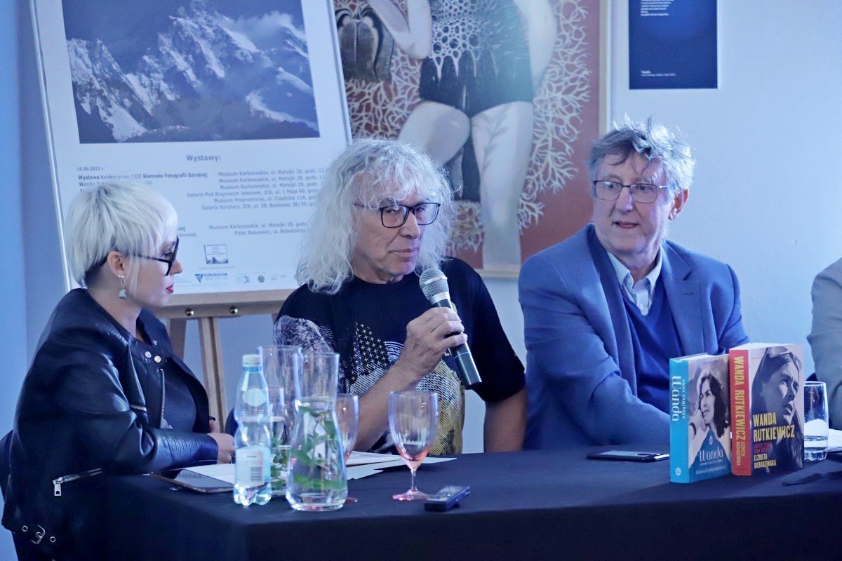 rozmawiali-o-himalaistce-wandzie-rutkiewicz-108808