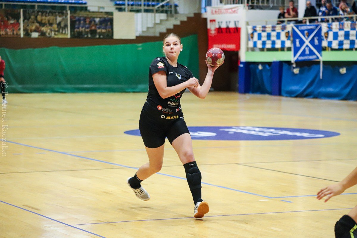 ciezka-przeprawa-z-beniaminkiem-108811