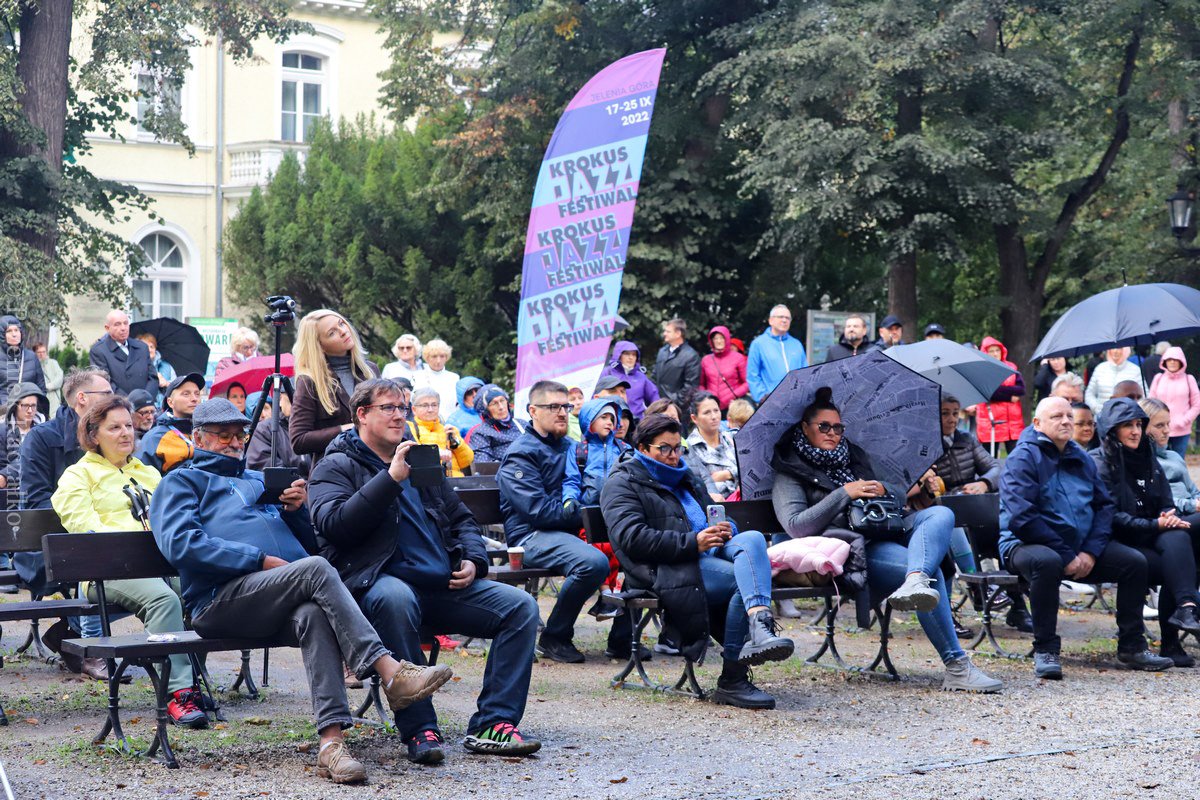 w-cieplicach-zagraa-orkiestra-jazzowa-108837