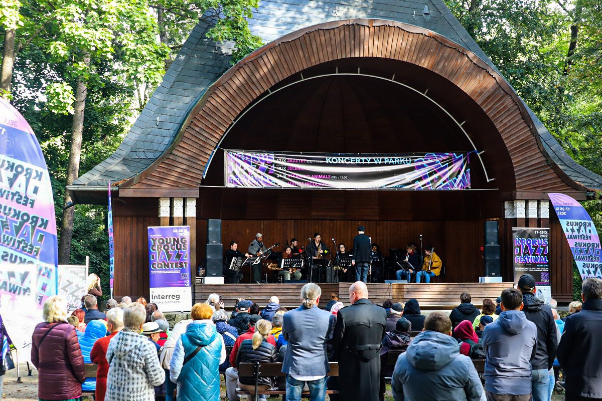 w-cieplicach-zagraa-orkiestra-jazzowa-108837