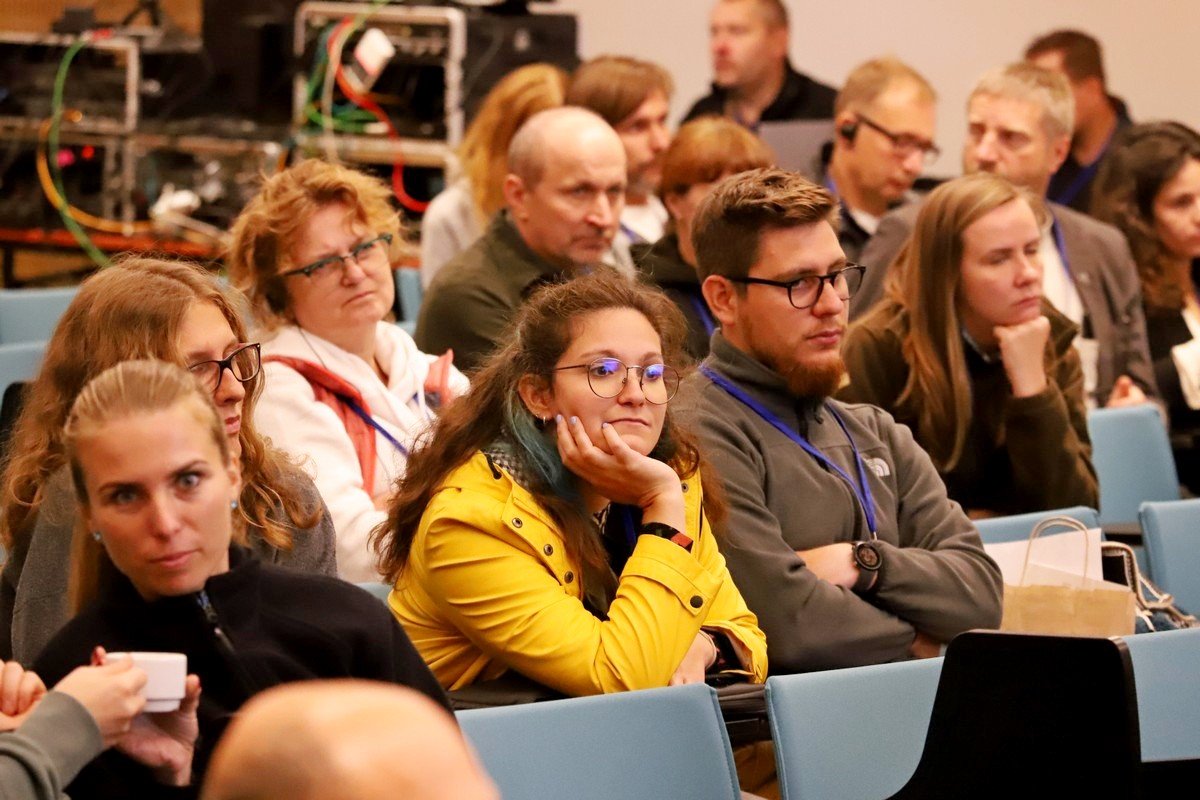 konferencja-naukowa-dot-niepylaka-apollo-108849