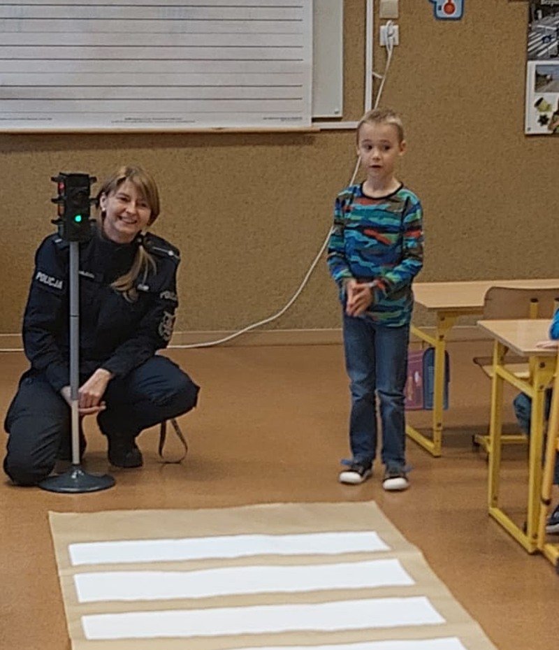 policjanci-w-przedszkolu-108852