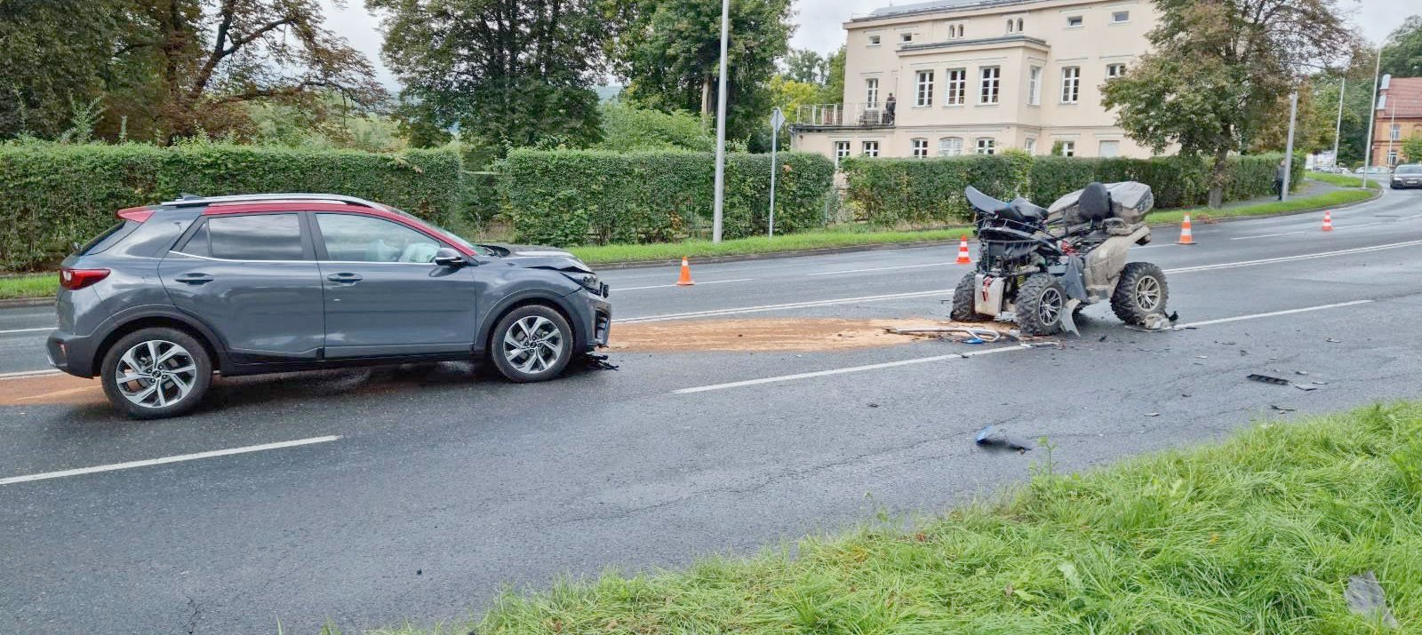 zderzenie-z-udziaem-policyjnego-quada-108896