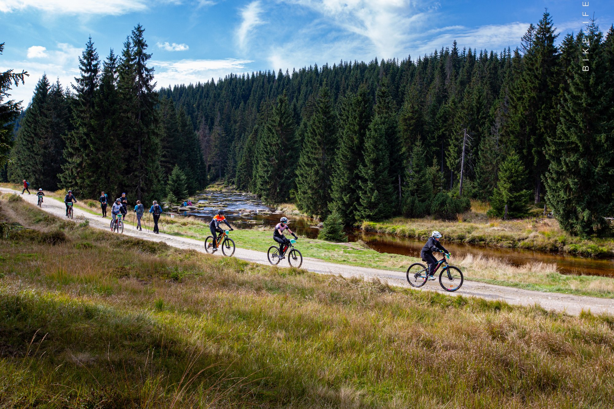 tysiac-rowerzystow-na-trasie-108994
