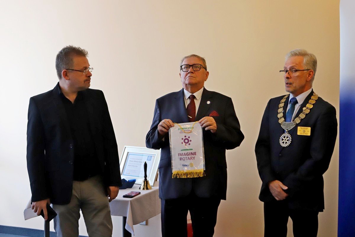powsta-rotary-club-fenix-jelenia-gora-109137