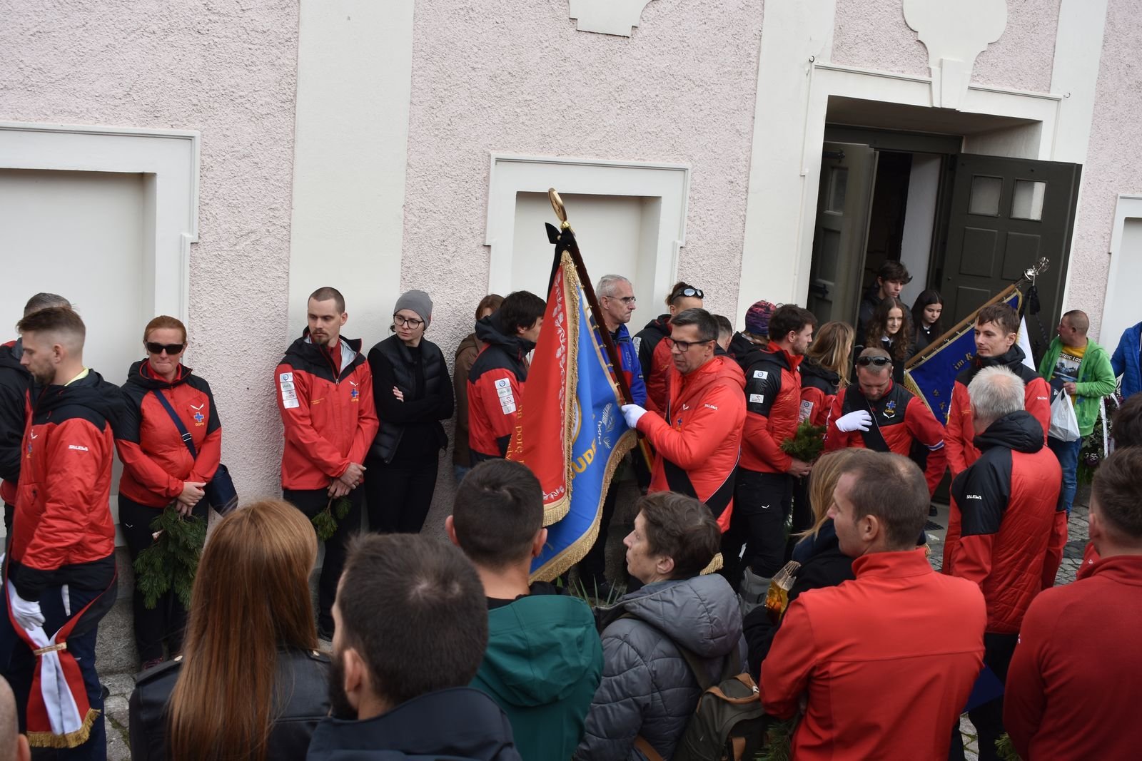 zgineli-w-gorach-ostatnie-pozegnanie-109207