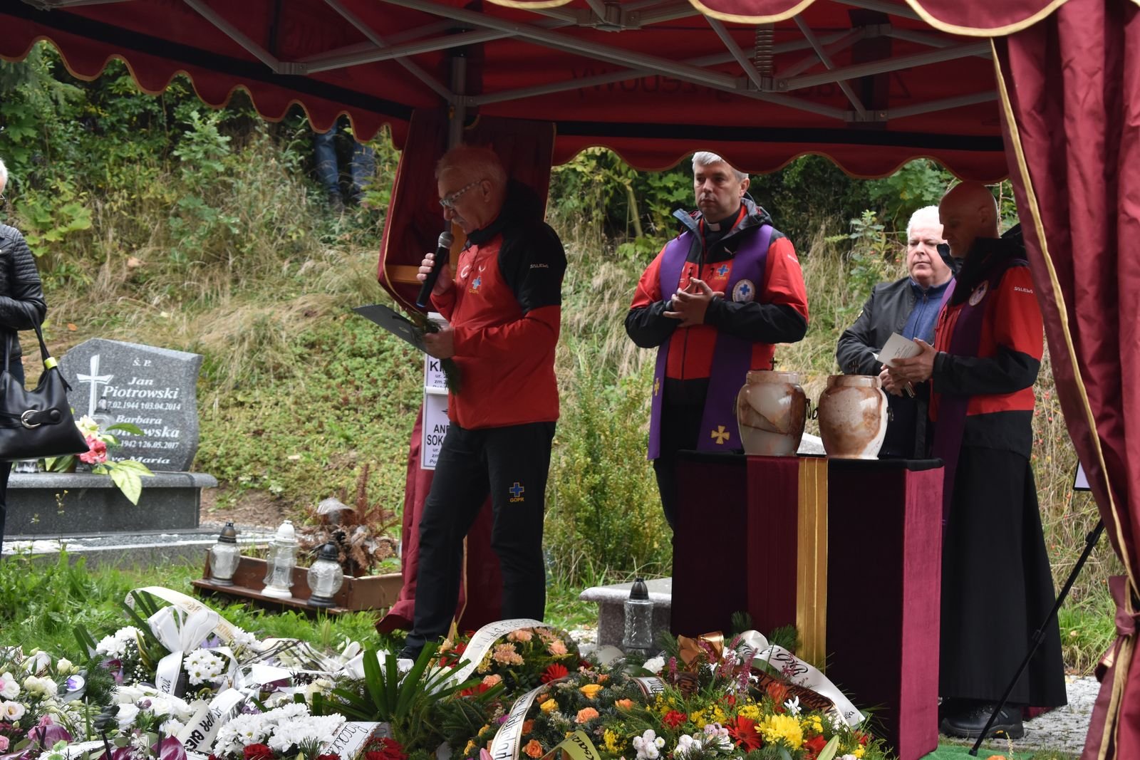 zgineli-w-gorach-ostatnie-pozegnanie-109207