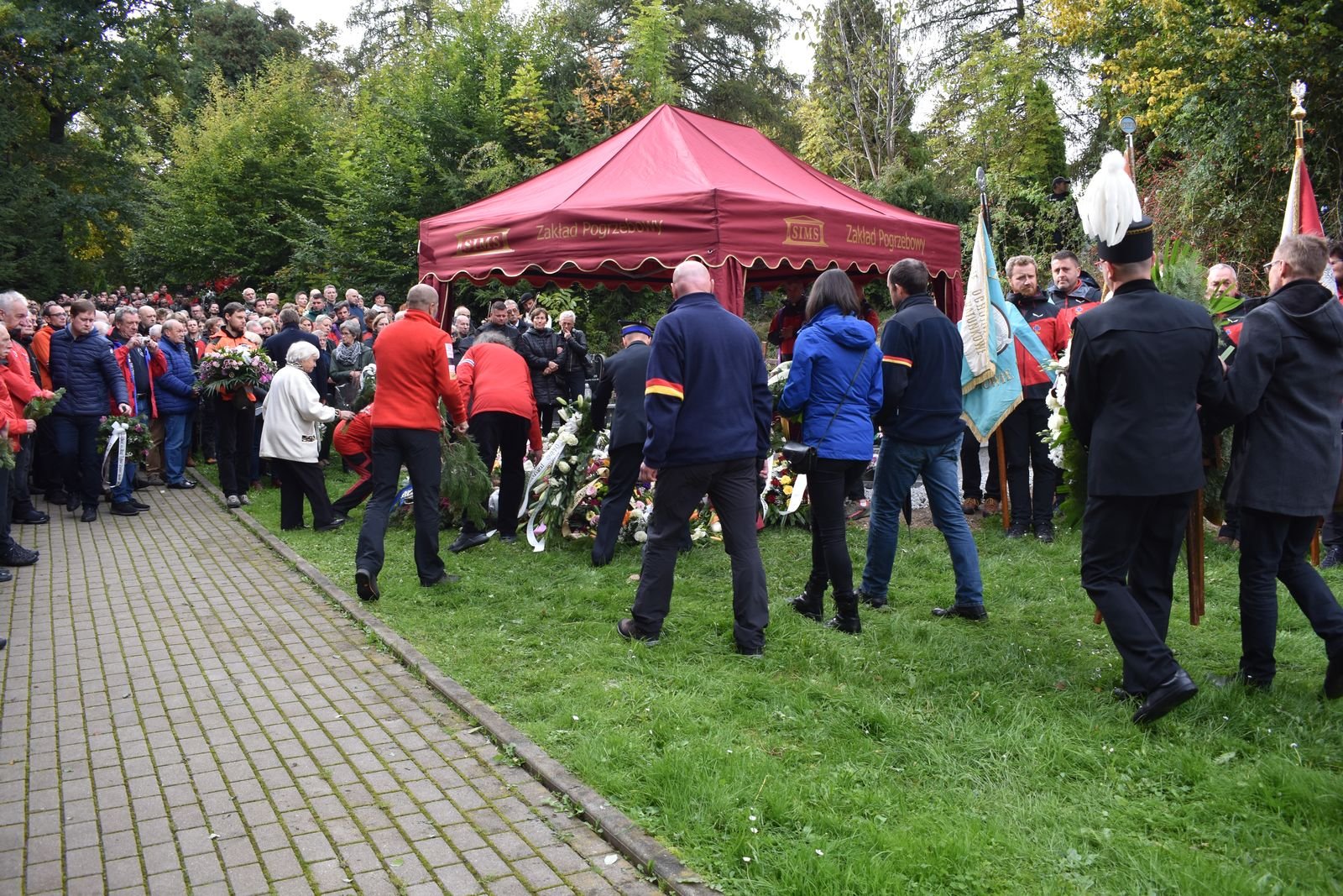 zgineli-w-gorach-ostatnie-pozegnanie-109207