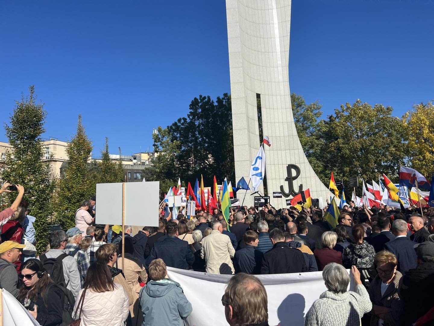 samorzadowcy-protestowali-w-warszawie-109398