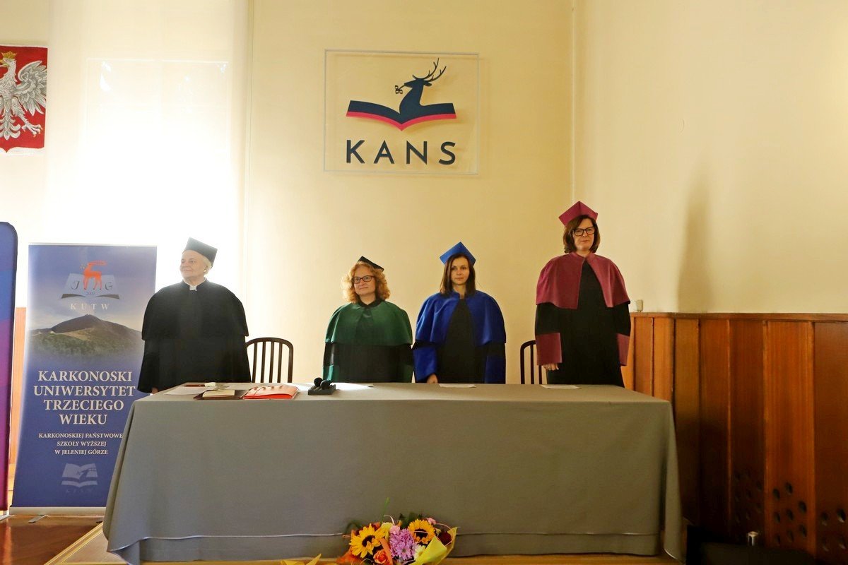 karkonoski-uniwersytet-trzeciego-wieku-po-inauguracji-109406