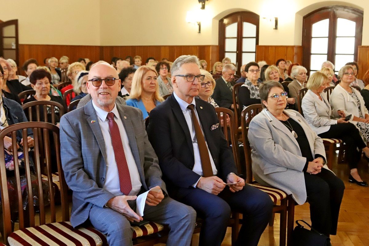 karkonoski-uniwersytet-trzeciego-wieku-po-inauguracji-109406