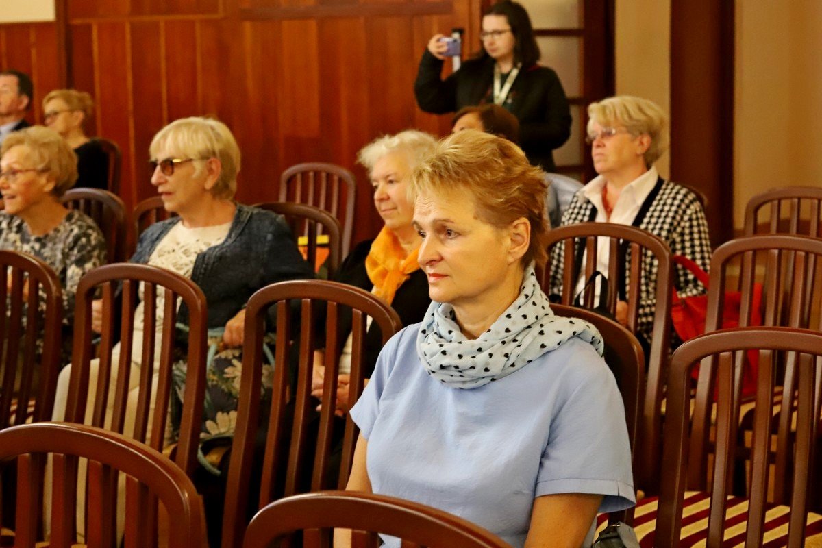 karkonoski-uniwersytet-trzeciego-wieku-po-inauguracji-109406