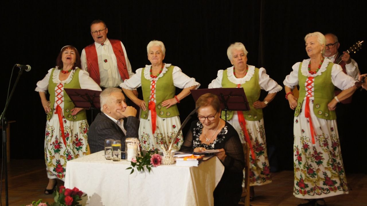 ars-poetica-w-gaszczu-zawirowan-z-danuta-mysek-109476