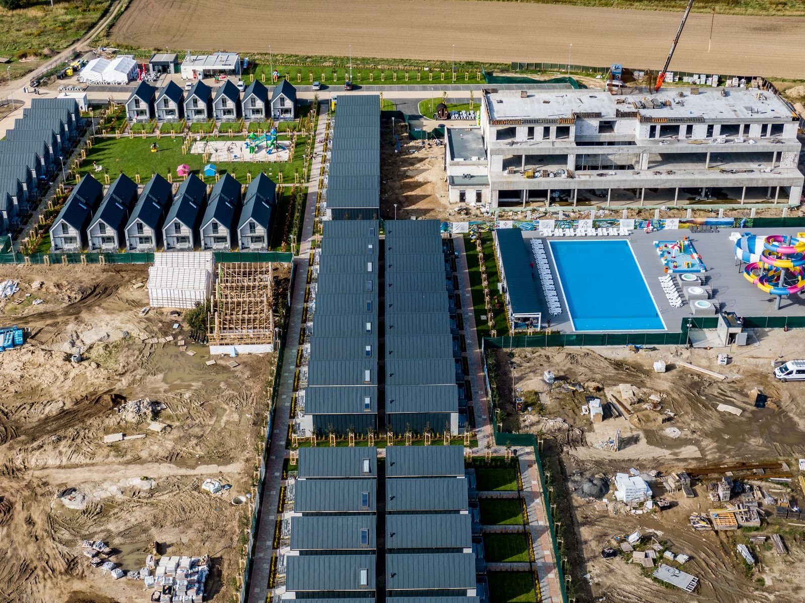 domki-juz-gotowe-pora-na-hotel-109523