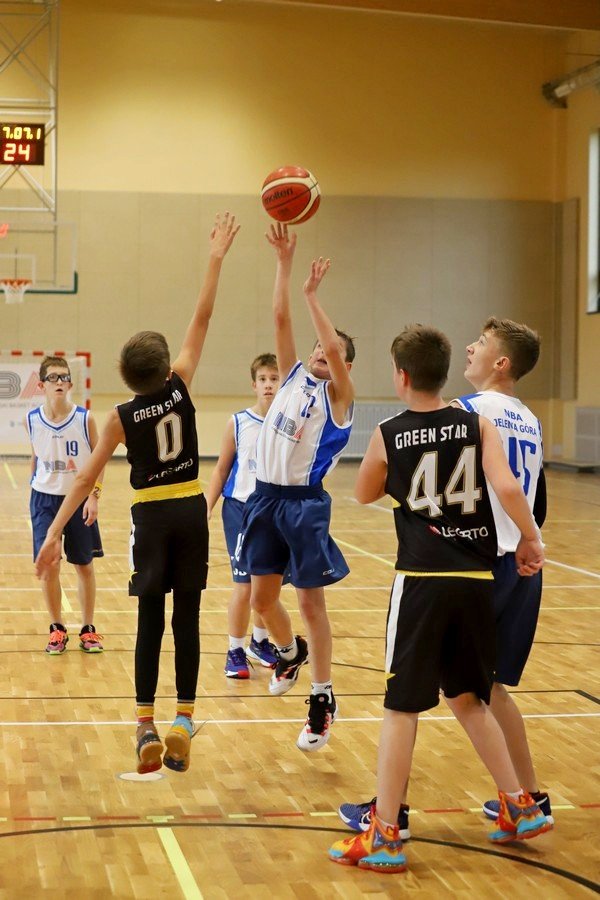 ekipa-niesobskiego-ponownie-zwycieska-109539