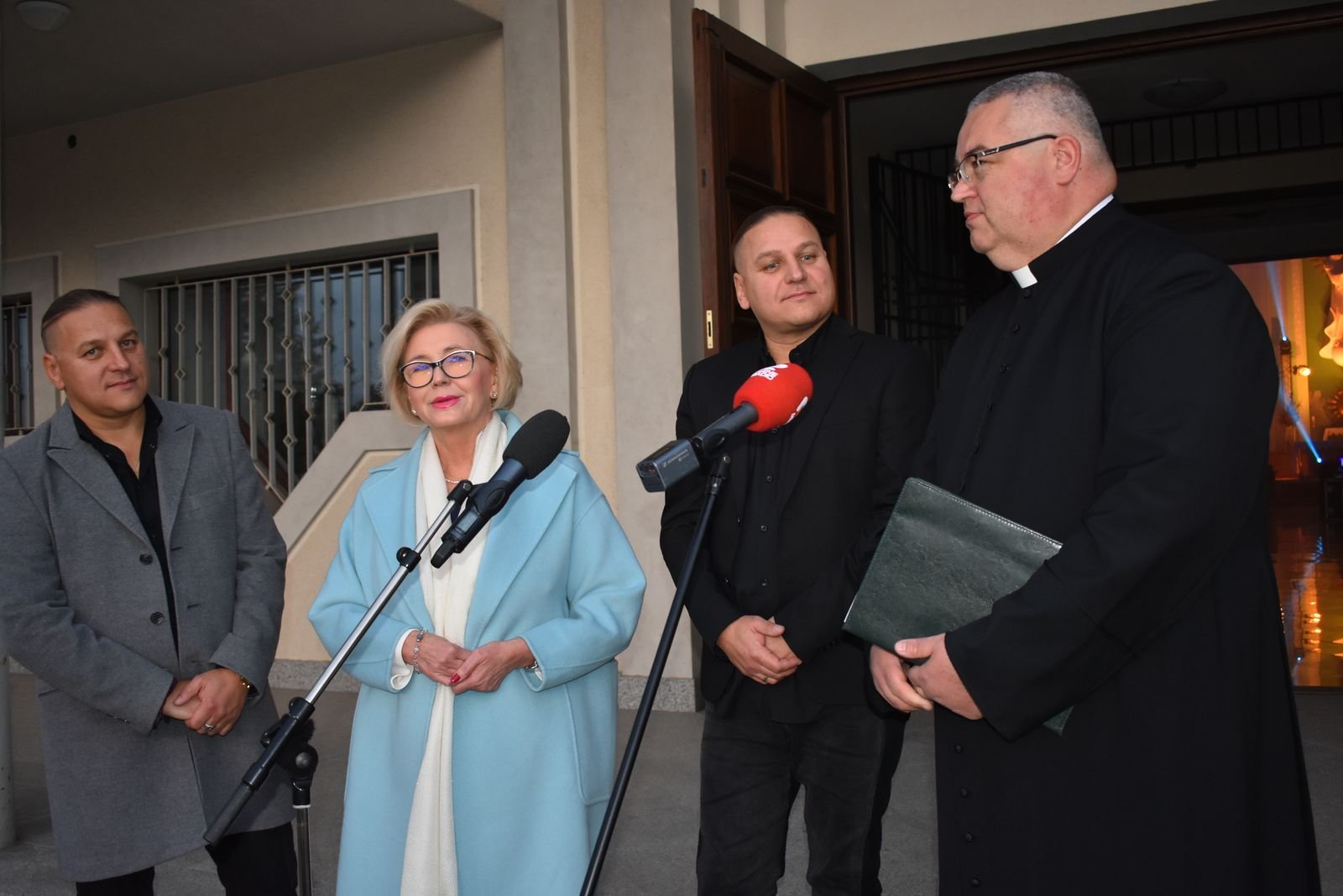 dzien-papieski-z-koncertem-braci-golec-109710