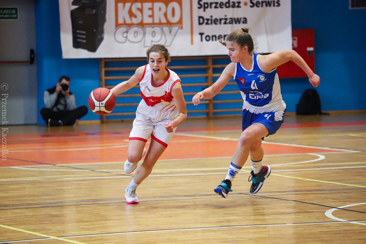 faworytki-odjechay-dopiero-w-czwartej-kwarcie-109739