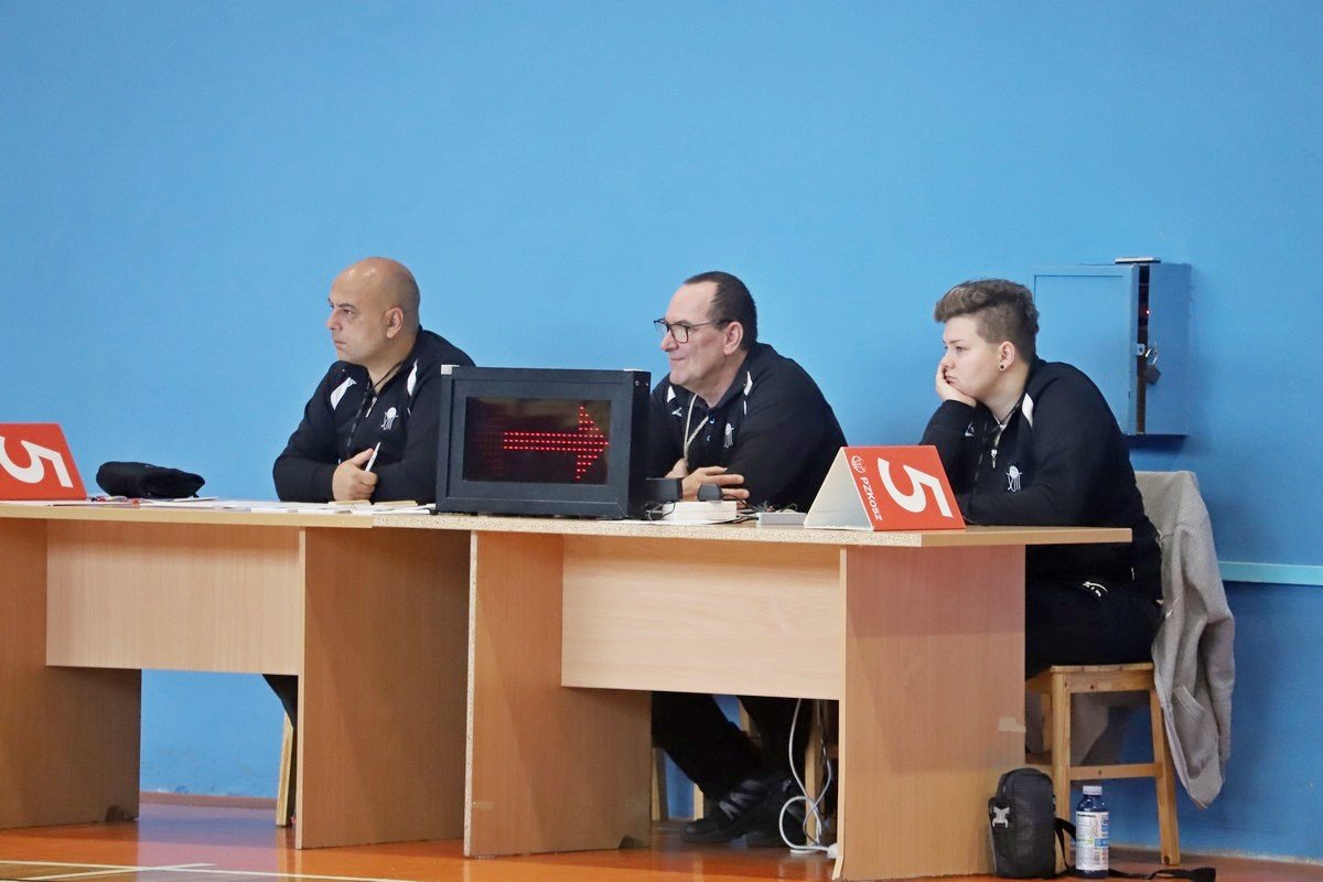 kadeci-rozbili-gwardie-109750
