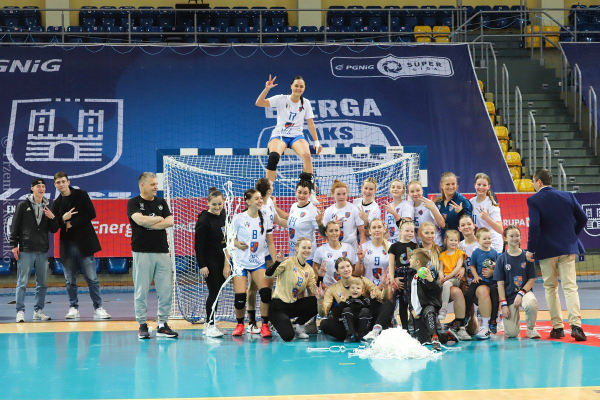 bez-szans-w-okrojonym-skadzie-109891