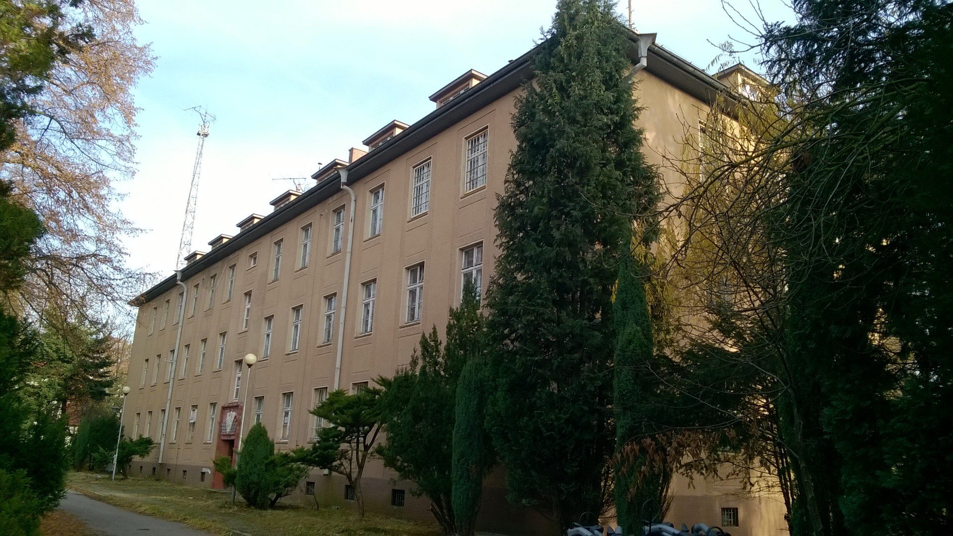 dawna-szkoa-na-sprzedaz-109951