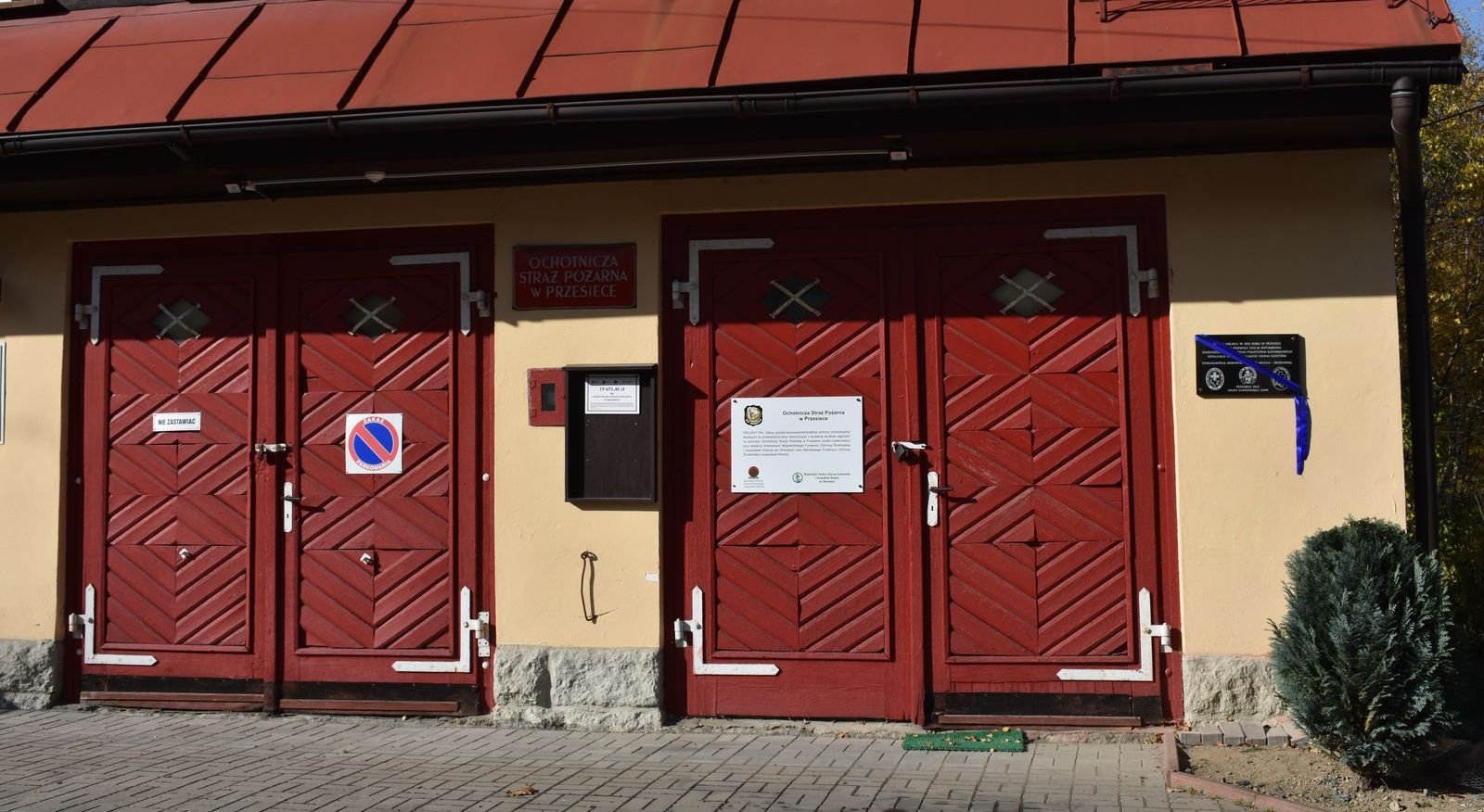 tablica-na-pierwszej-siedzibie-gopr-110080