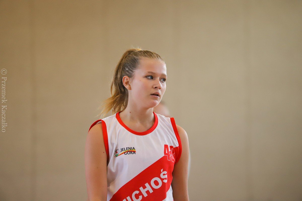 wichos-gora-w-derbach-juniorek-110085