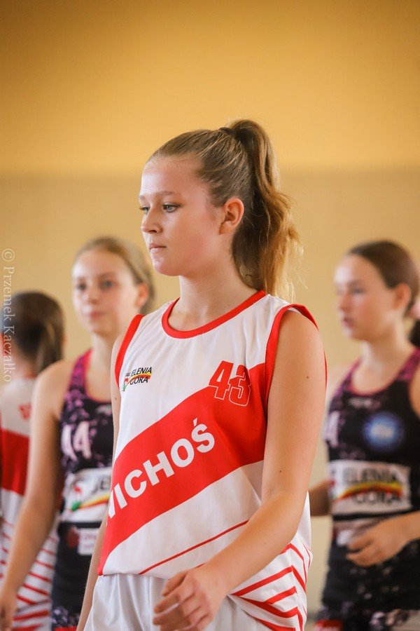 wichos-gora-w-derbach-juniorek-110085