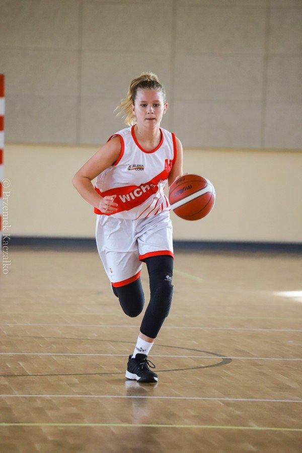 wichos-gora-w-derbach-juniorek-110085