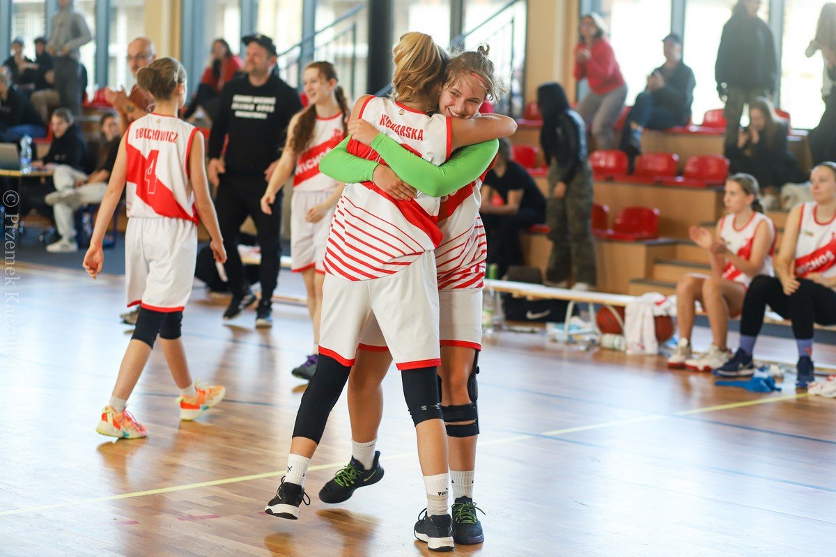wichos-gora-w-derbach-juniorek-110085