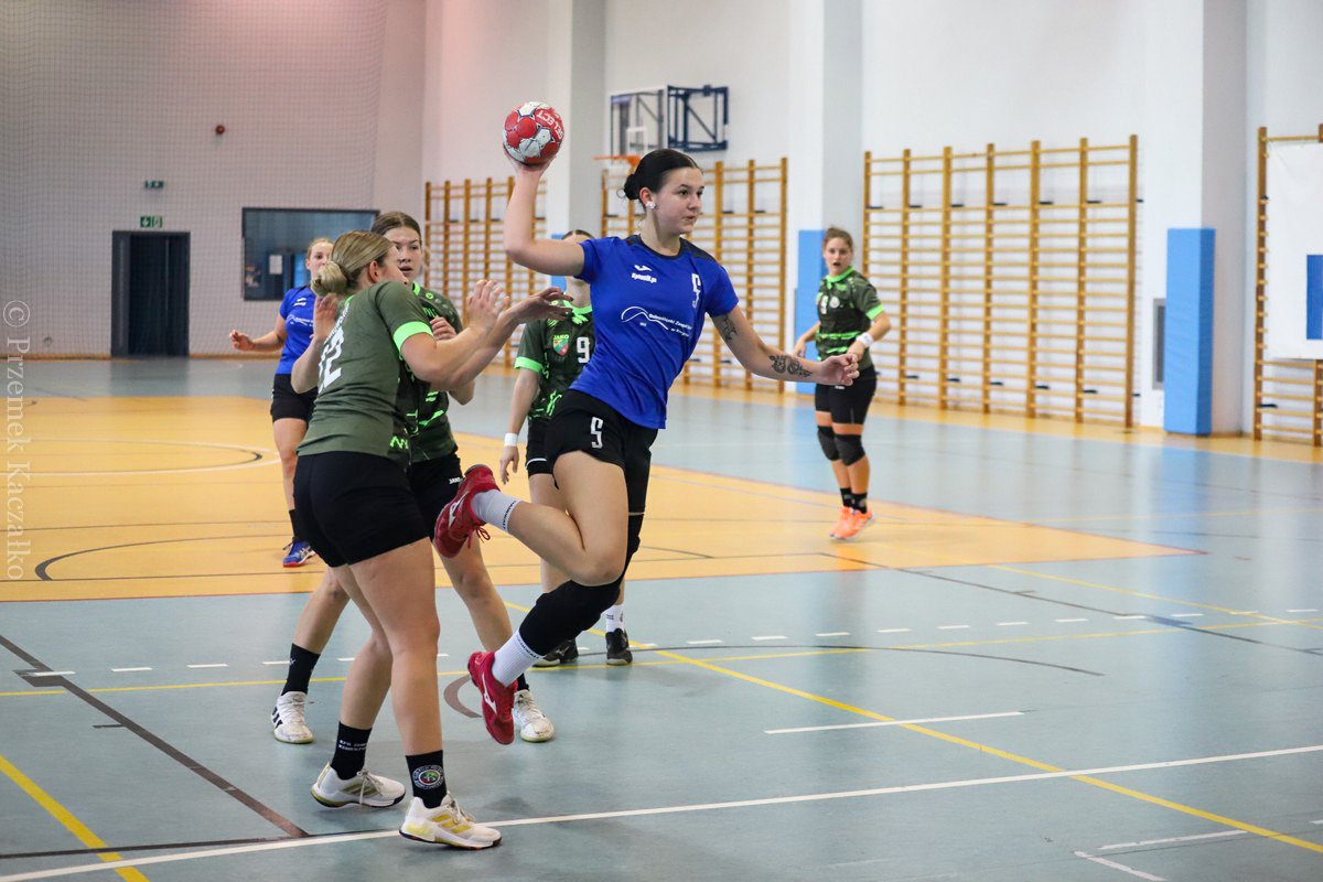 porazka-skutkiem-kadrowych-brakow-110092